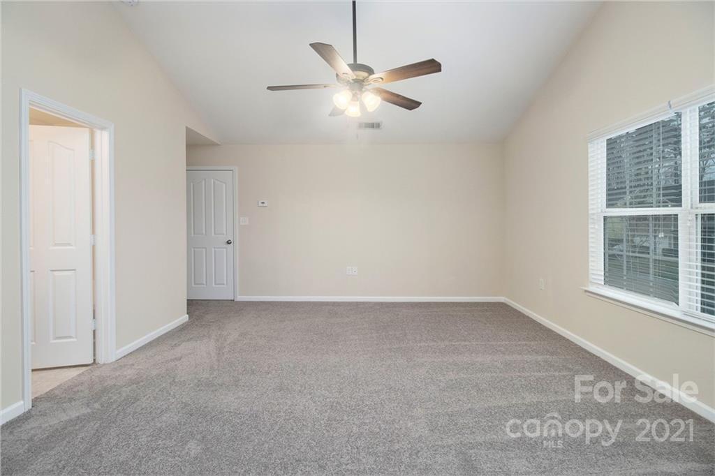 9636 Eagle Feathers Dr