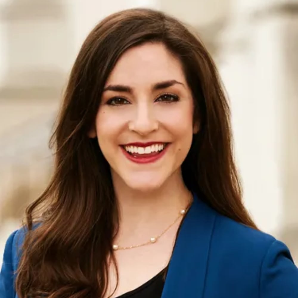 Nina A LaBarre New York, NY Real Estate Agent Headshot