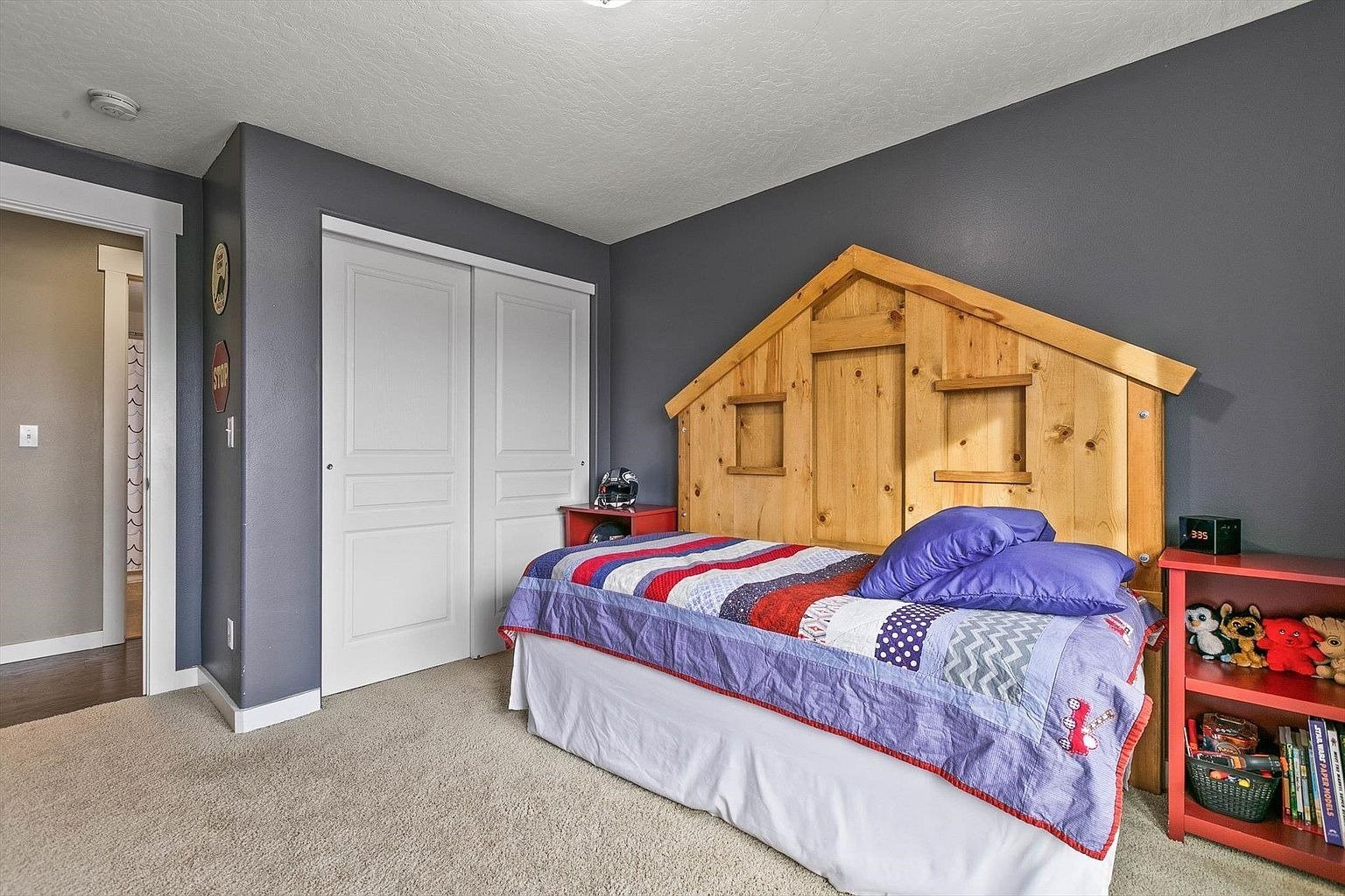 1518 W Carolina Way