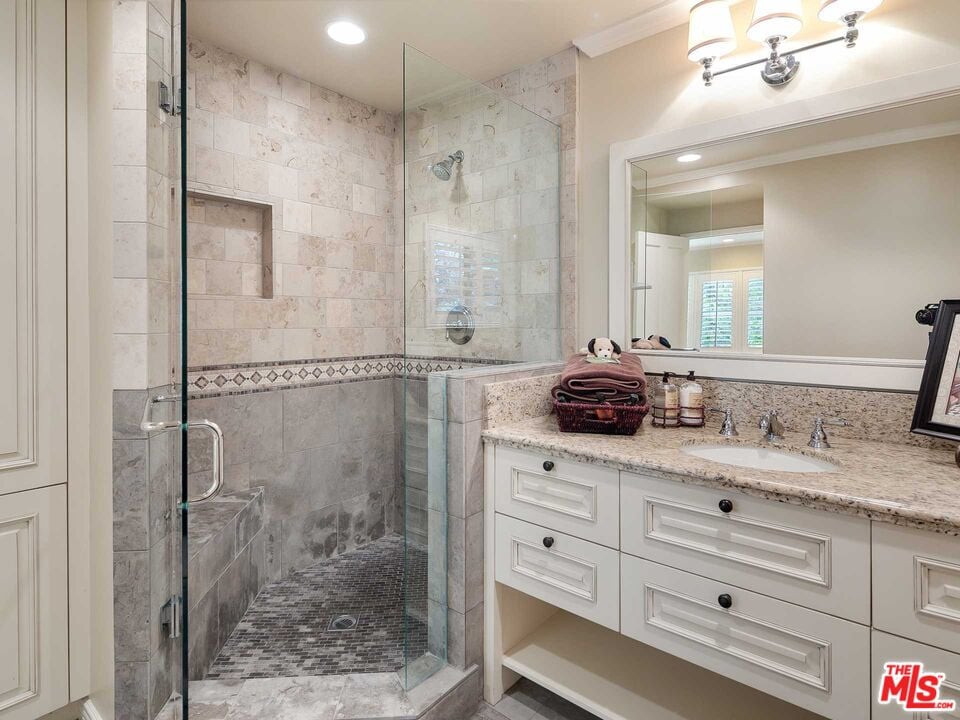 2064 Coldwater Canyon Dr