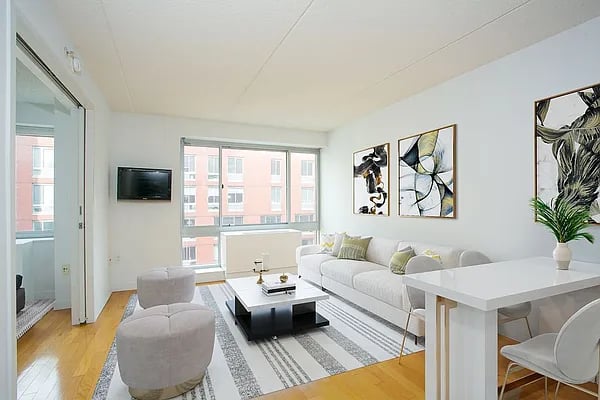 555 W 23rd Street Unit: S11N
