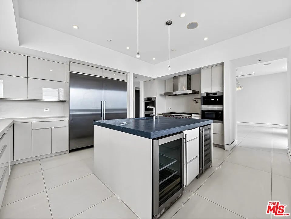 770 Paseo Miramar
