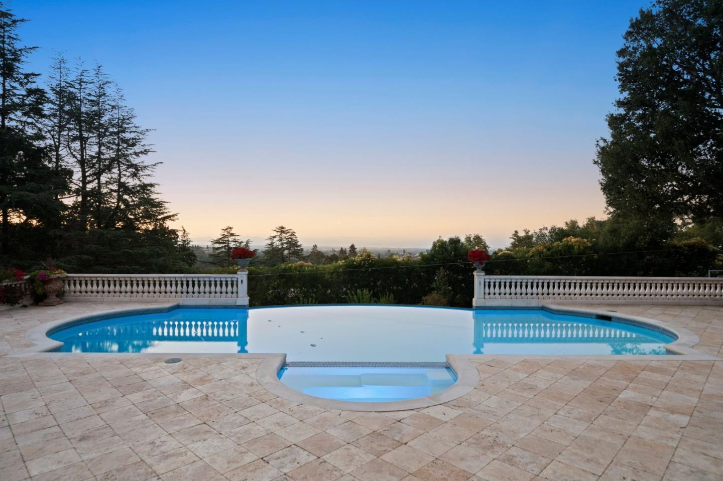 10285 Magdalena Rd