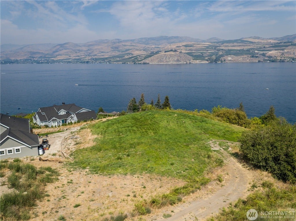275 Bene Vista Ln