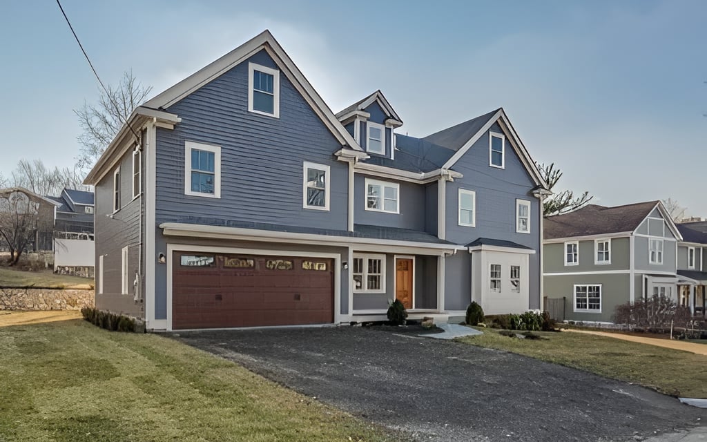 19 Royalston Ave