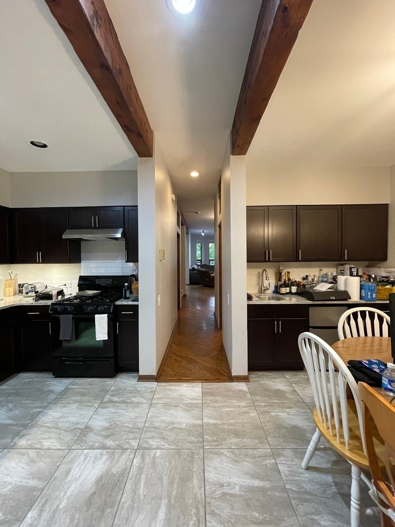 1940 N Sheffield Ave