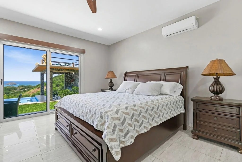 Ocean View Villa Isabella