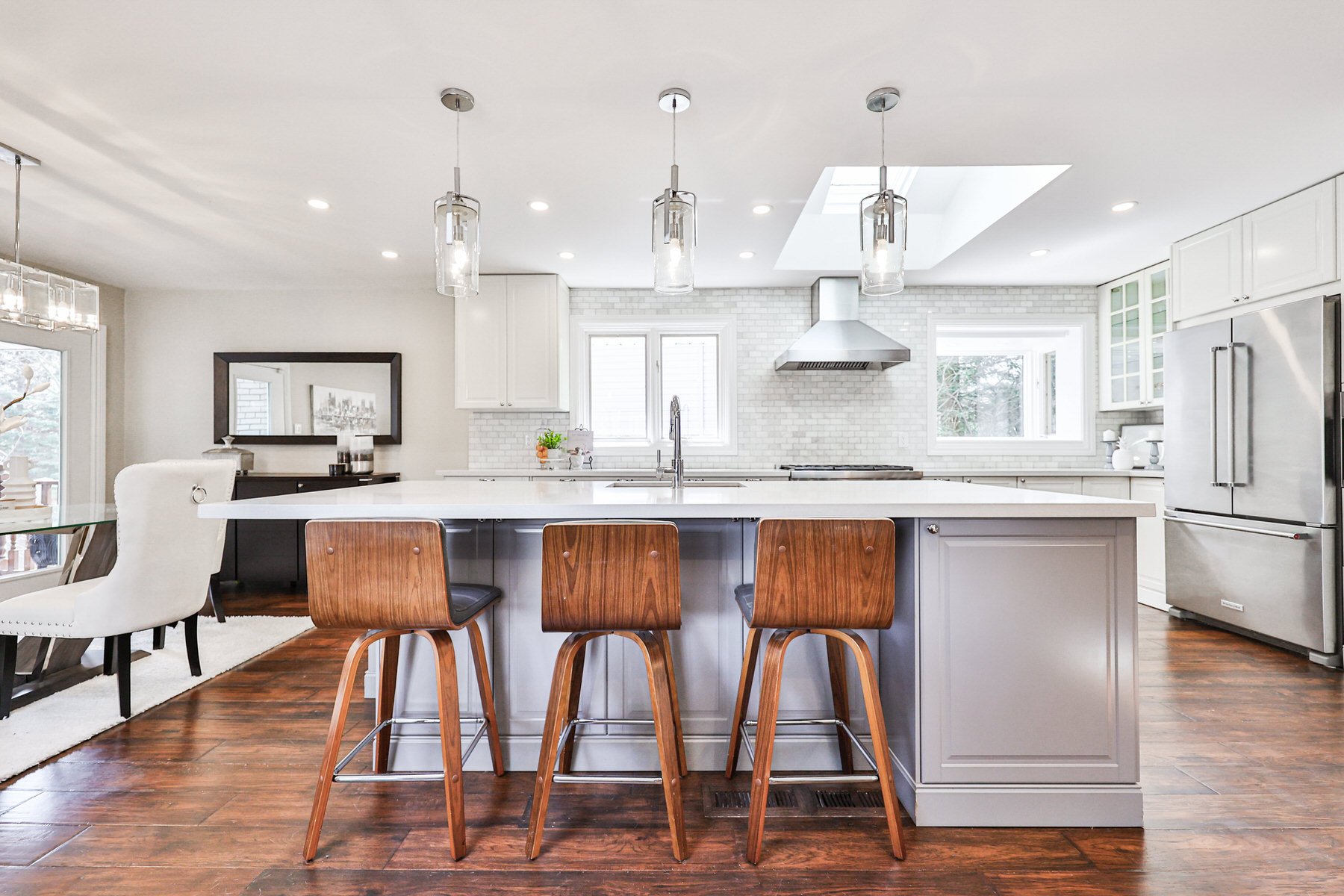 1276 Greenoaks Drive