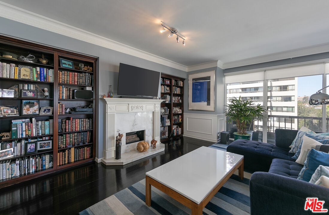 10550 Wilshire Blvd #803
