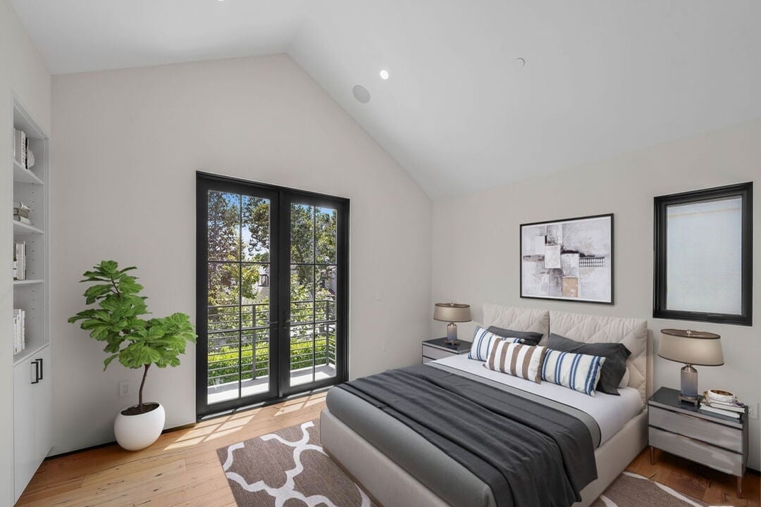 W 6th St, 90048