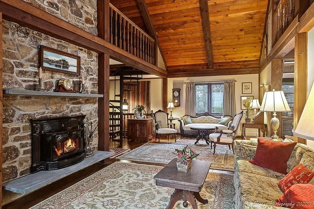 1 Big rock Rd Manchester Ma