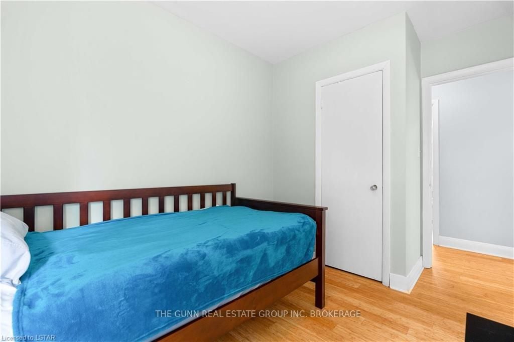 382 Colville Blvd