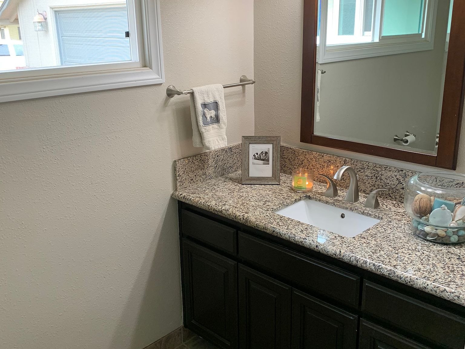 81 Hillview Ave, Ventura, CA 93003