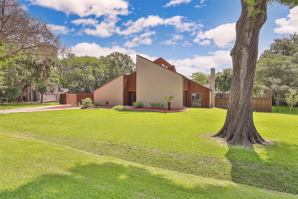 1115 Briar Bayou Dr