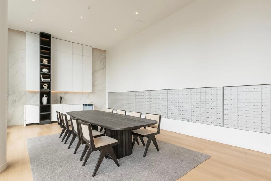 470 Front Street W 1412