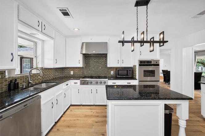 4901 Timberline Dr