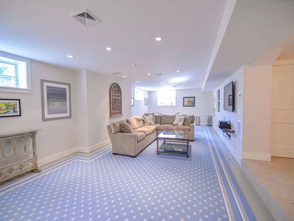 10 Norton Rd