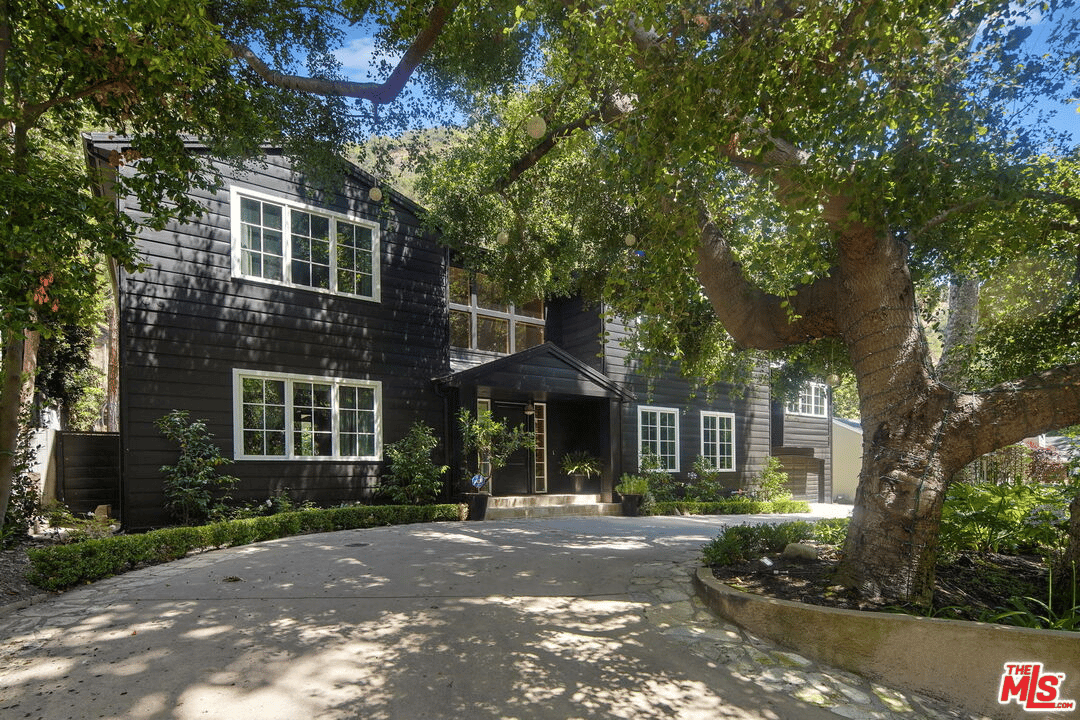 2794 Mandeville Canyon Rd