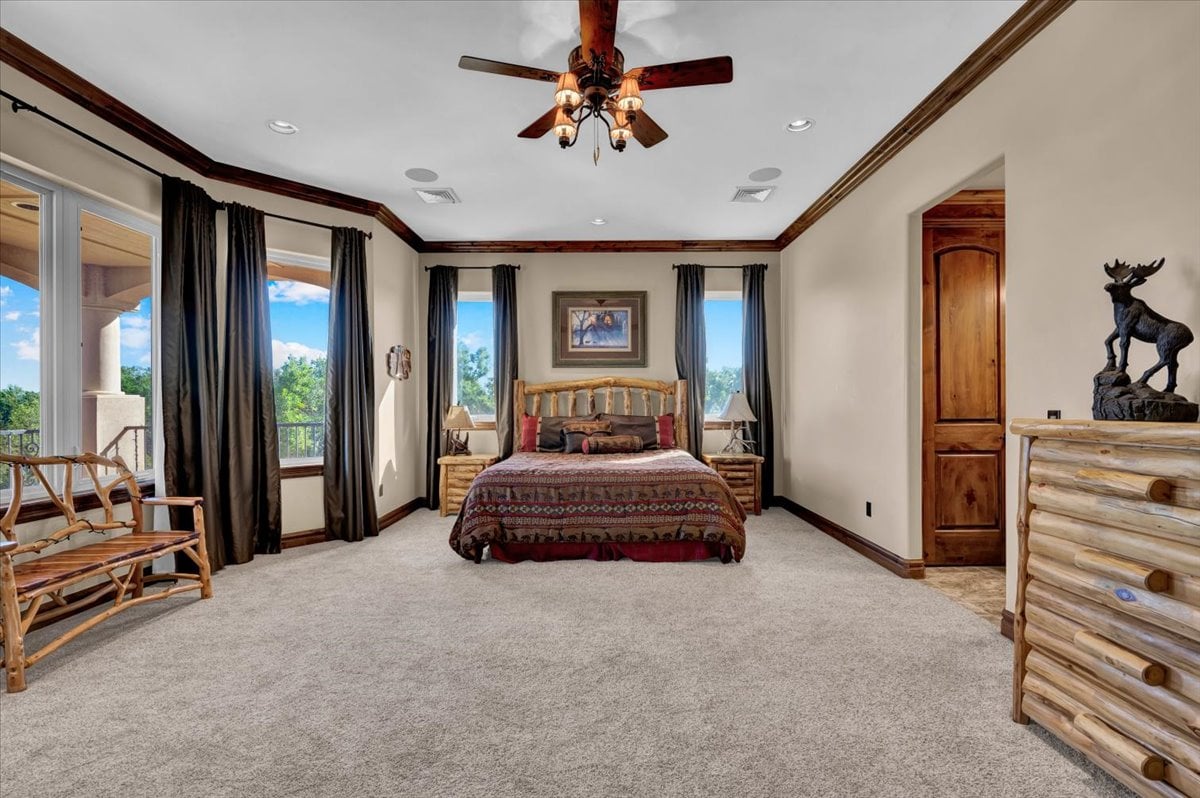 Casa Bella Estate – A Masterpiece of Luxury & Elegance in Mustang, Oklahoma - Wyatt Poindexter - The Agency 