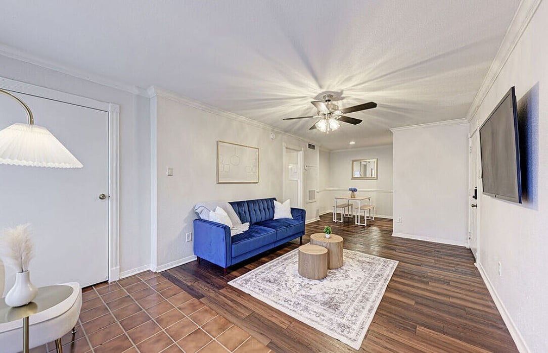 Amazing 1/1 value apartment home in north-central Austin