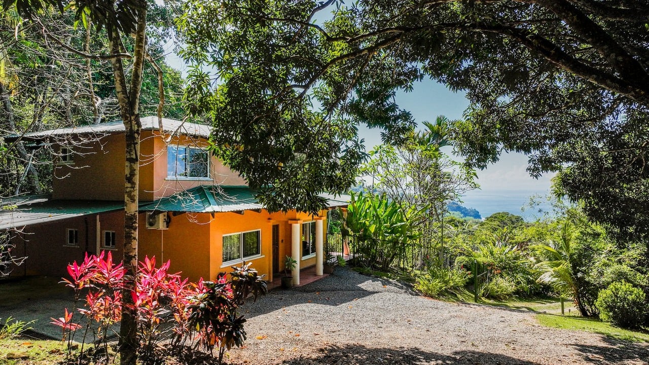 Whale’s Tail Ocean View Estate with Extra Lot in Uvita