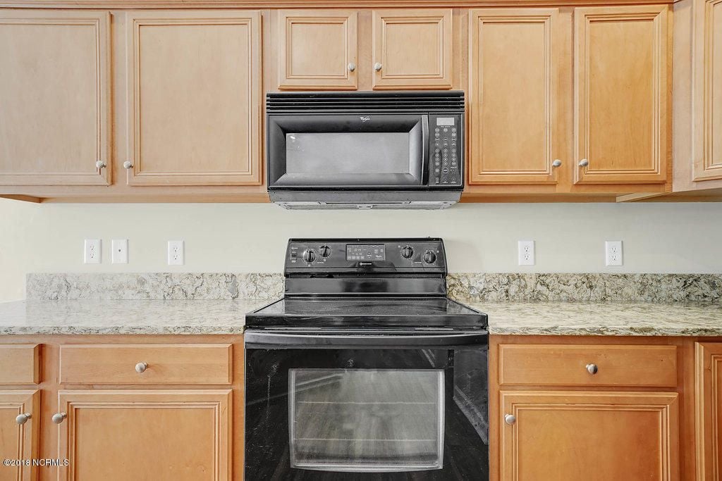 Have Your Cake And Eat It To. 115 Yaupon CT, Hampstead, NC