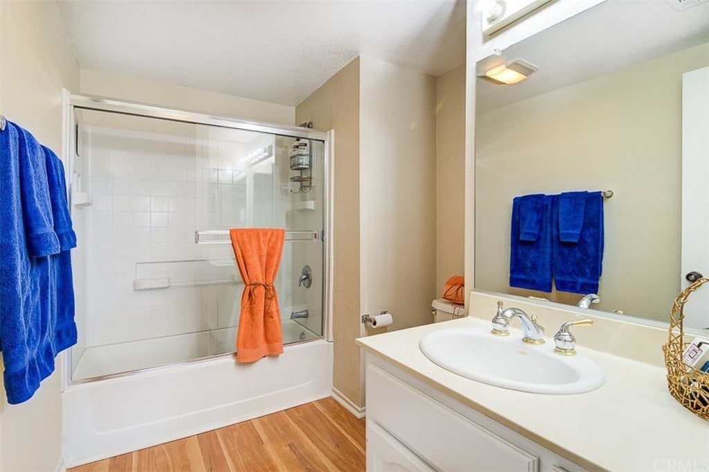 925 Van Ness Ct