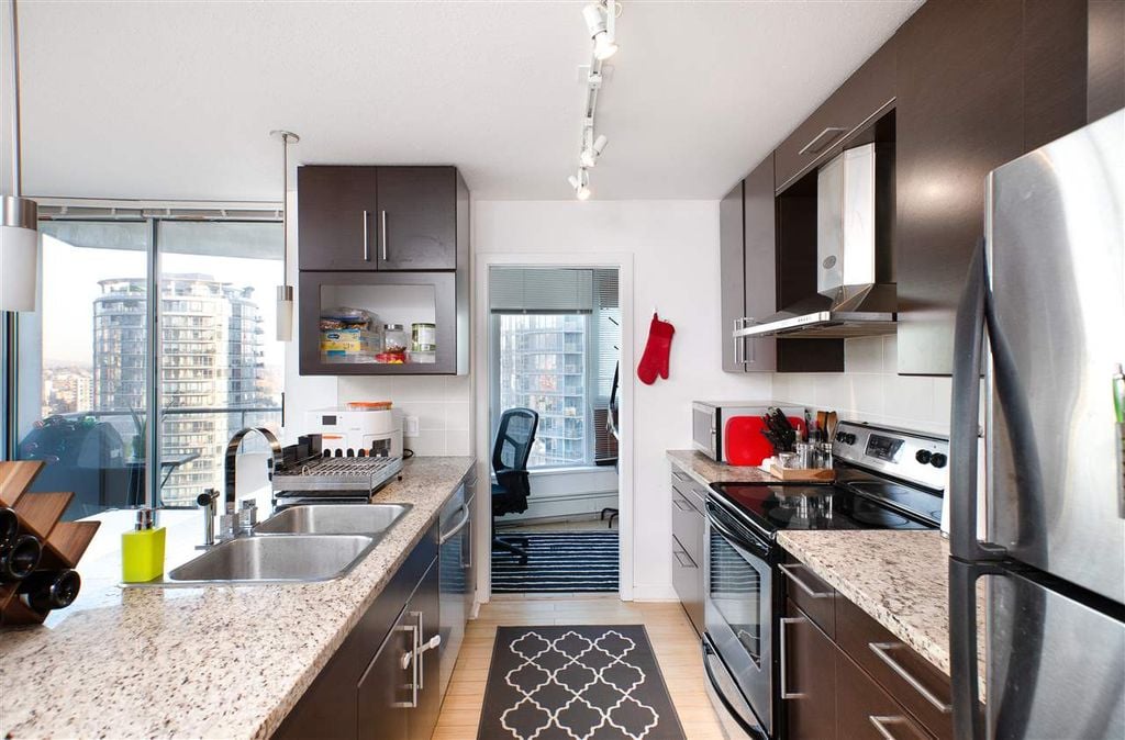 188 Keefer Pl, #2305