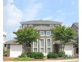 110 Breakwater Reach