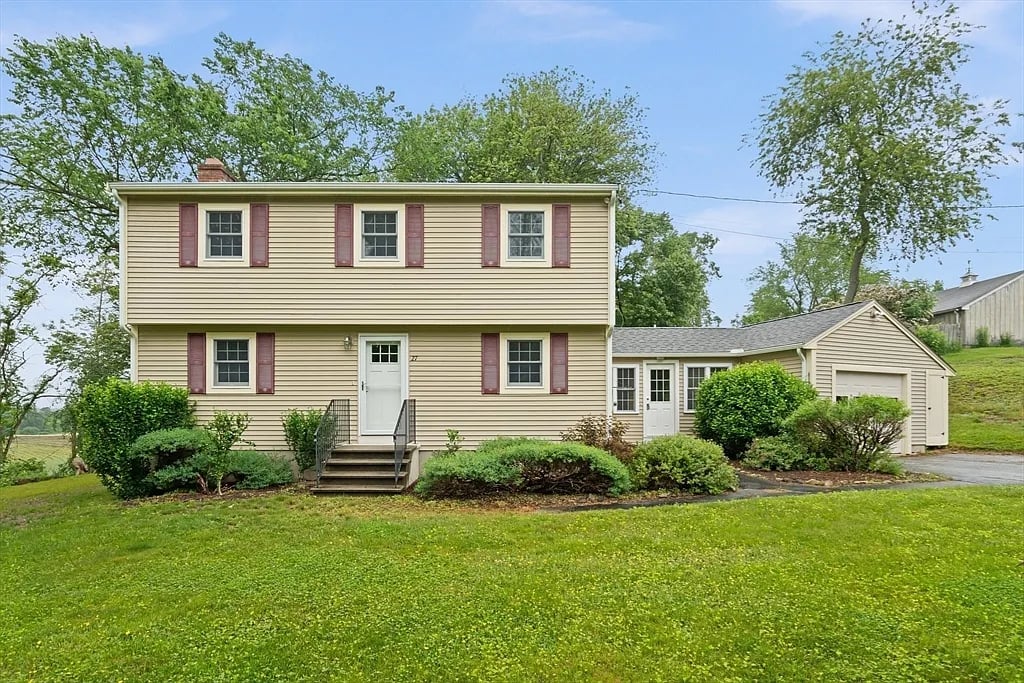 27 Albion Ln