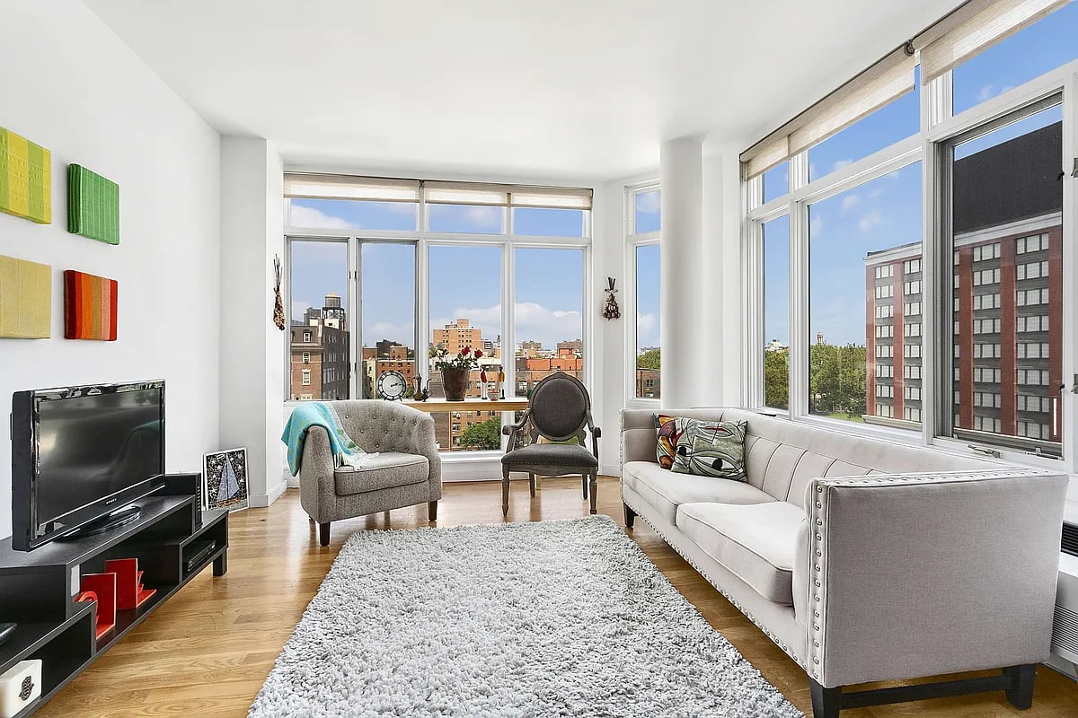 342 East 110th Street Unit: PH8A