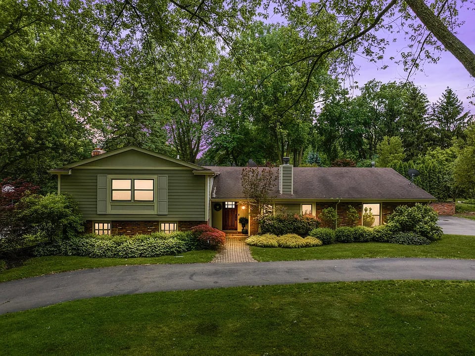 774 Brookwood Walke