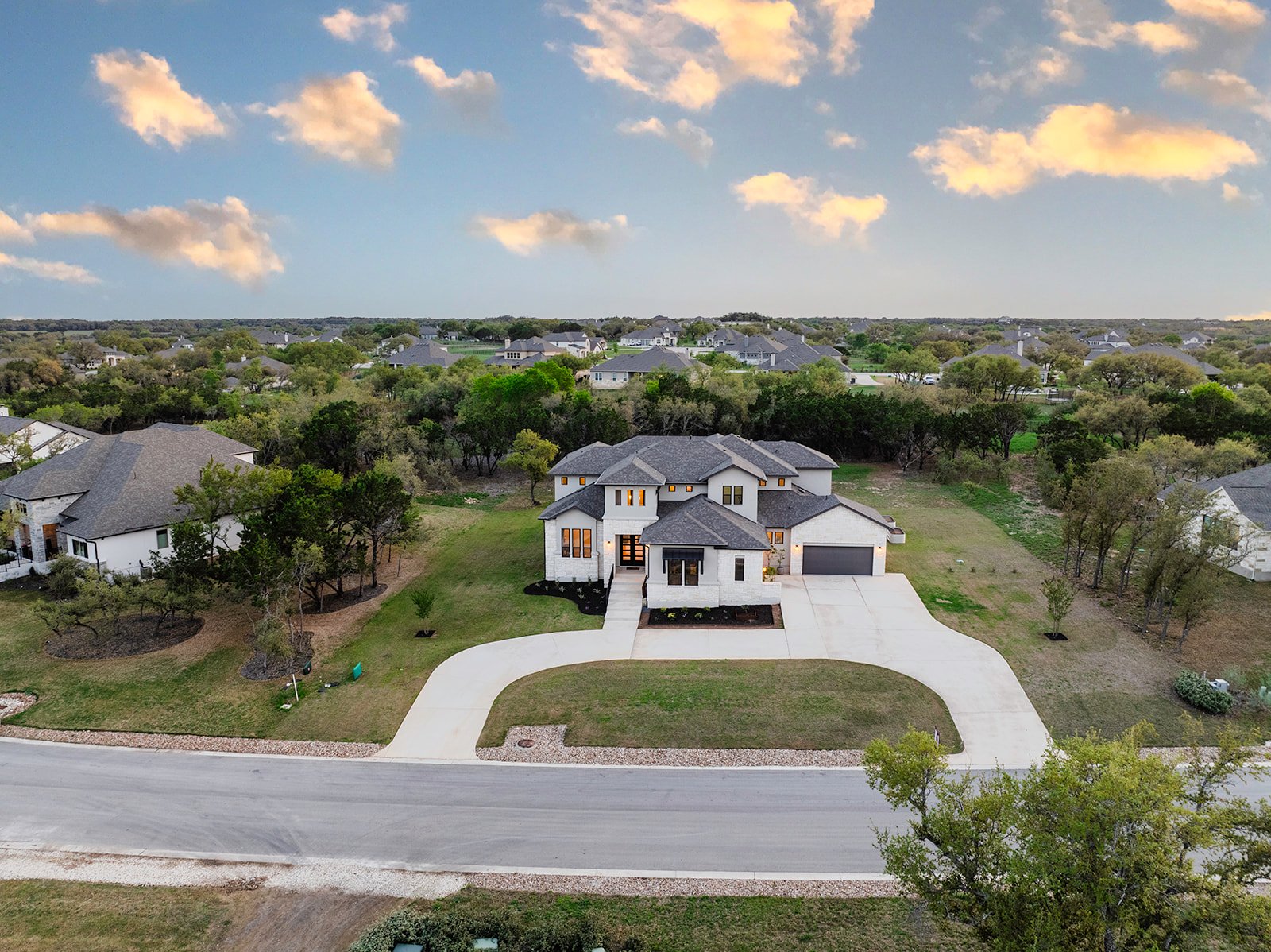 216 Spence Ln