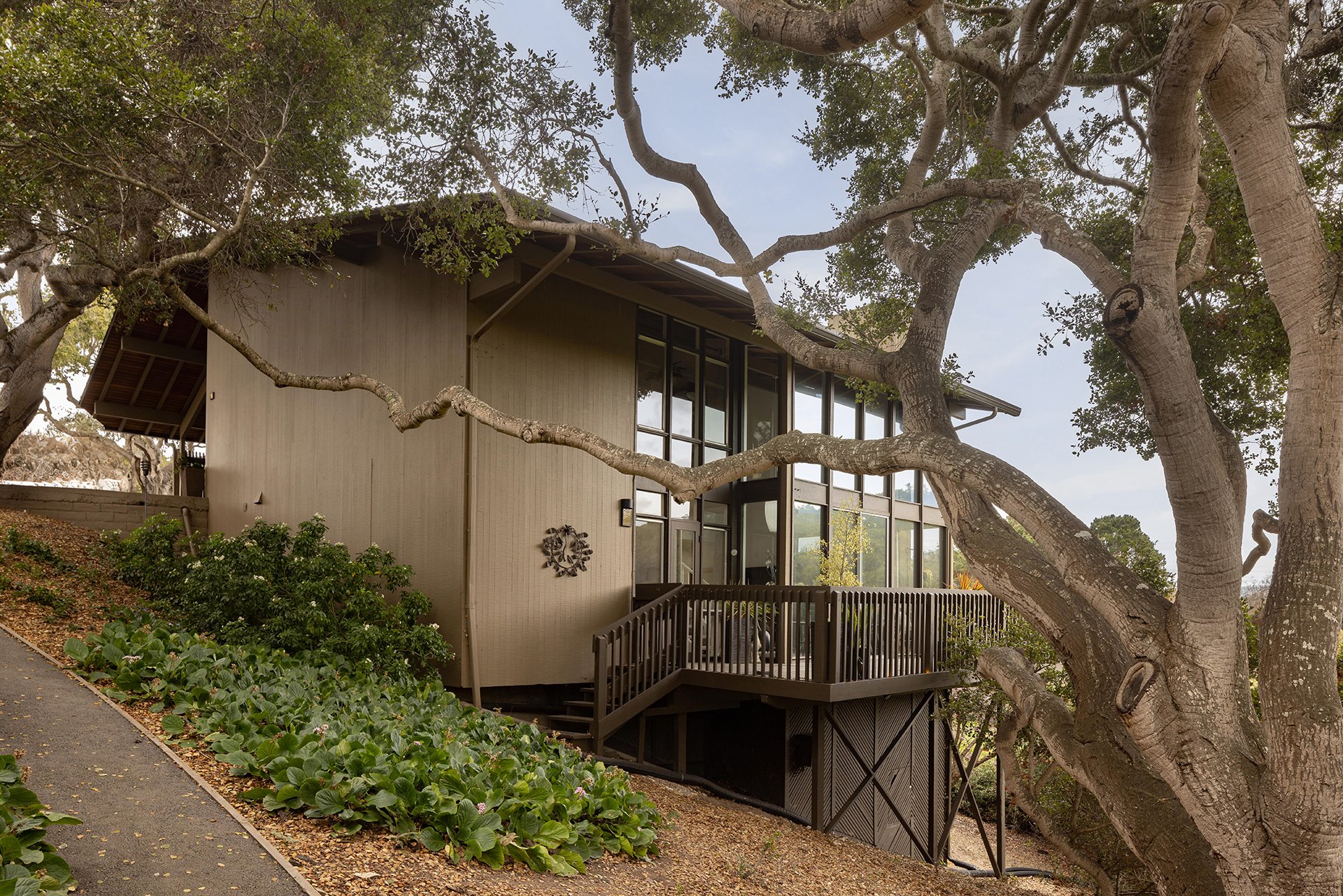 Quail Lodge Living - 7020 Valley Greens Drive #8