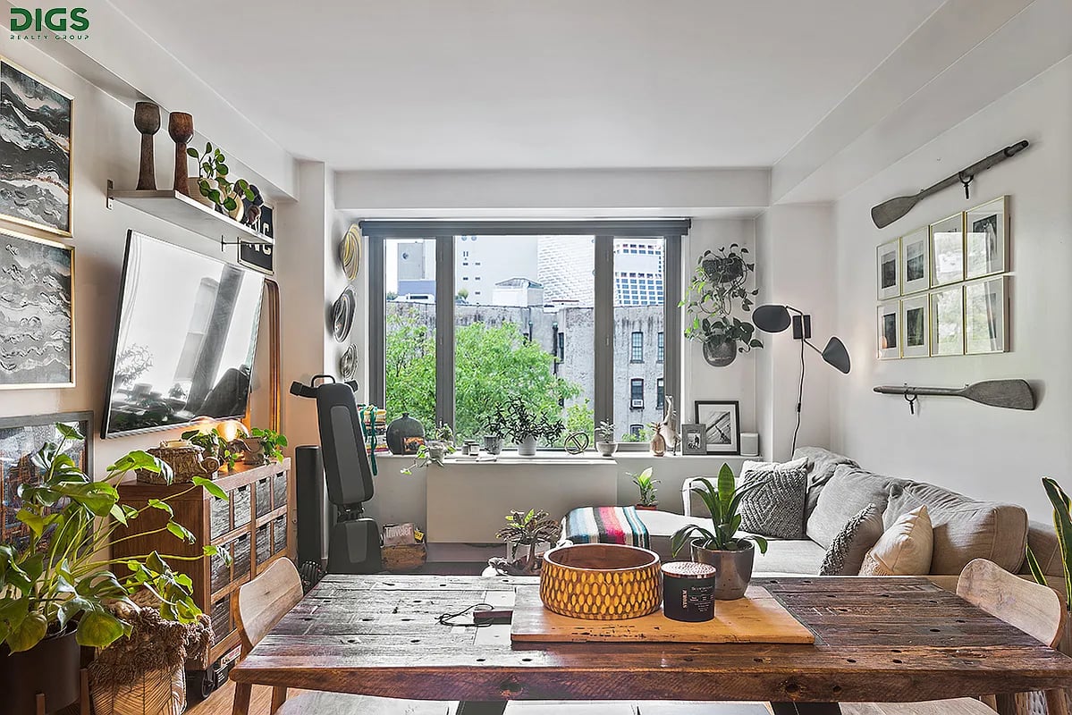 305 W 16th St, #4C