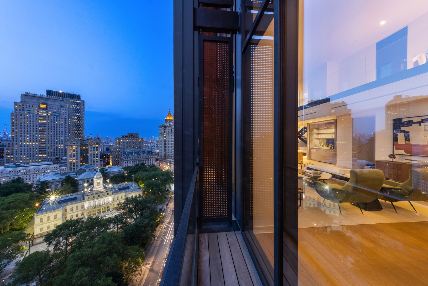 33 Park Row PH3
