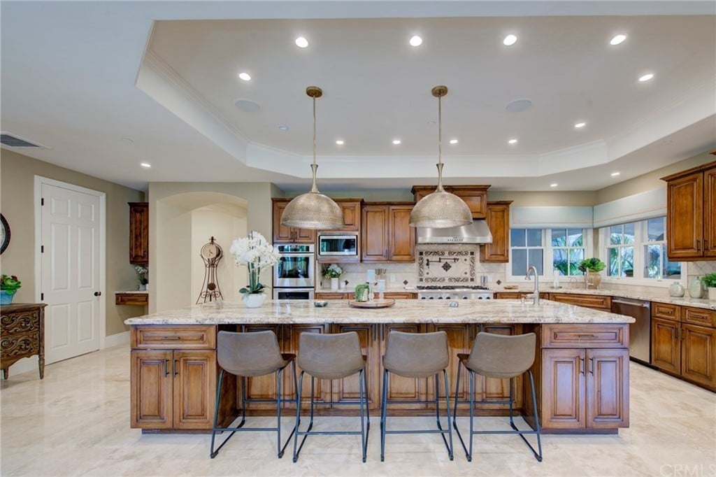 19382 Mesa Dr