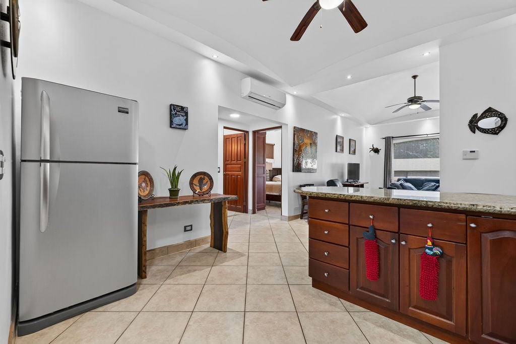 The Oaks #21 | Top-Floor, Turnkey Condo Minutes from Tamarindo