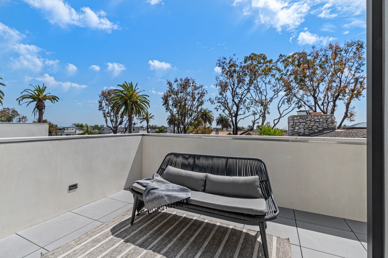 507 .5 Marguerite Avenue