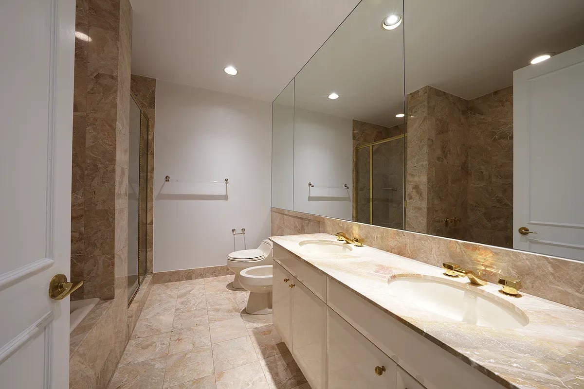 845 UNITED NATIONS Plaza 33D