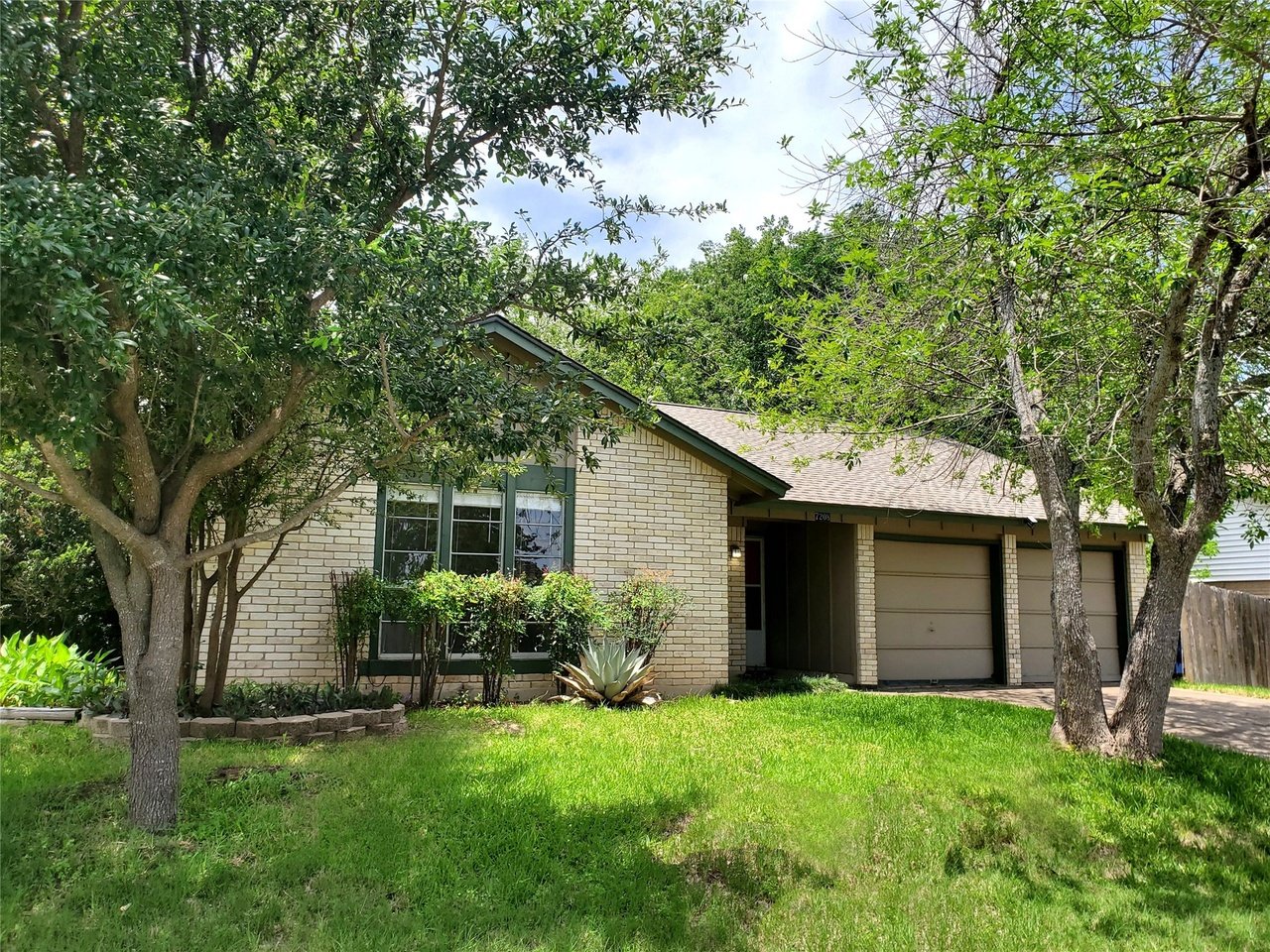 7208 Eganhill Dr