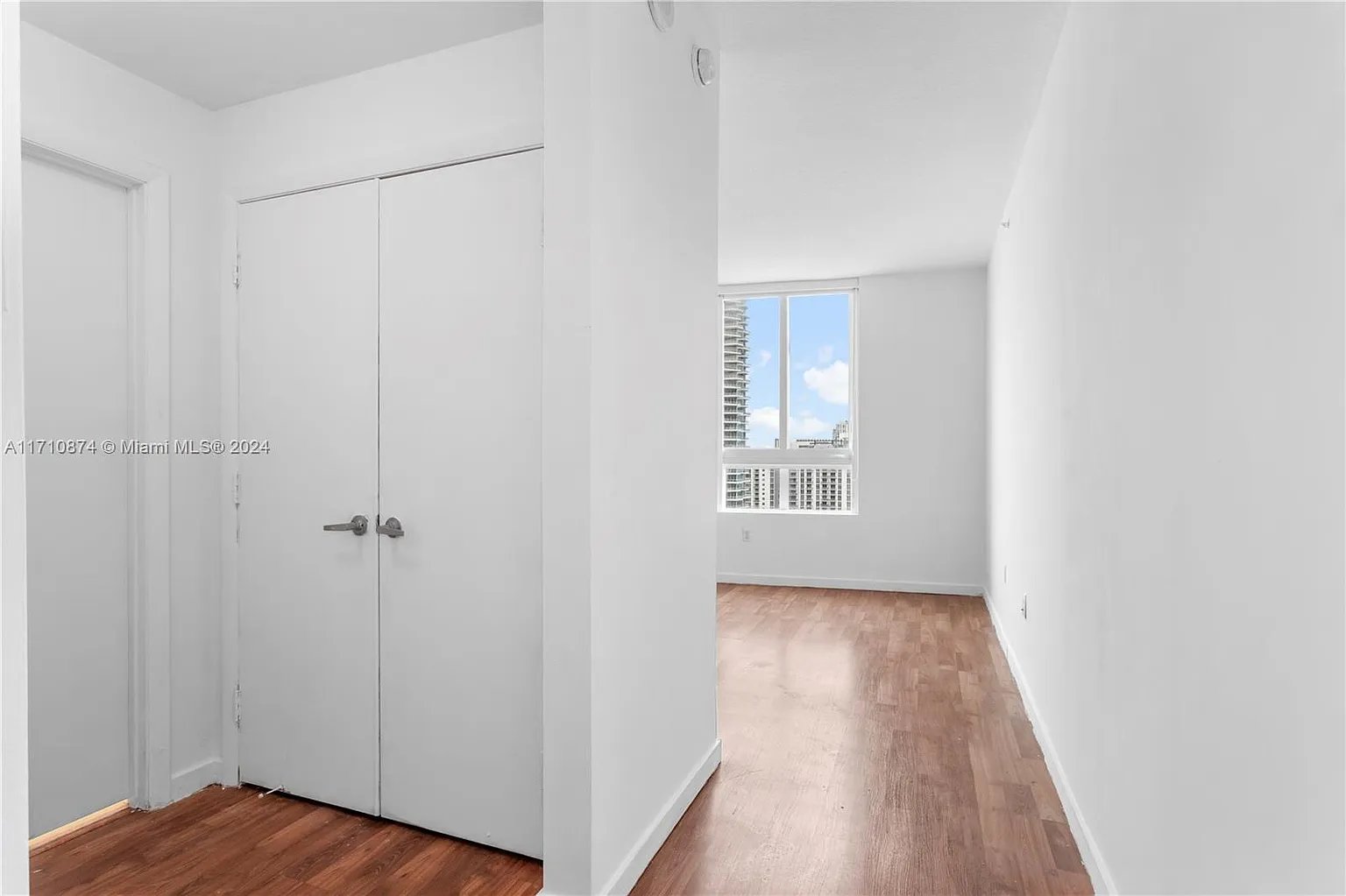 1900 N Bayshore Dr APT 2902