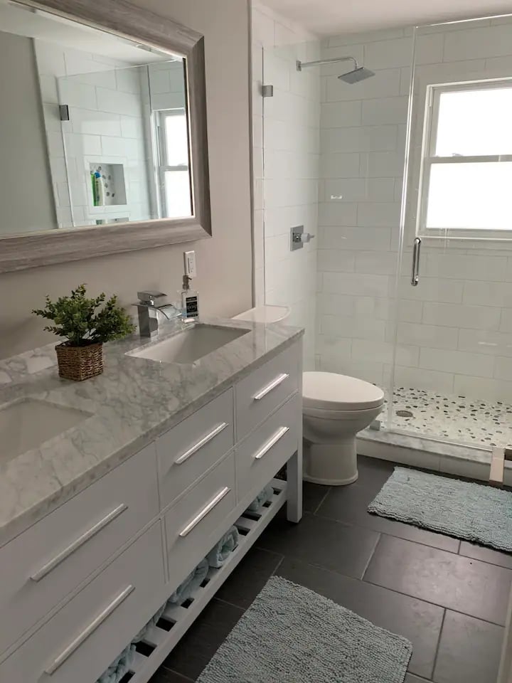 #492 Unbelievable Oceanfront Views Newly Renovated Summer Rental