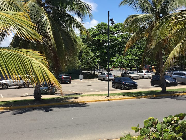 Beach House Apt 5 • Studio • King Bed + Near Beach - Airbnb