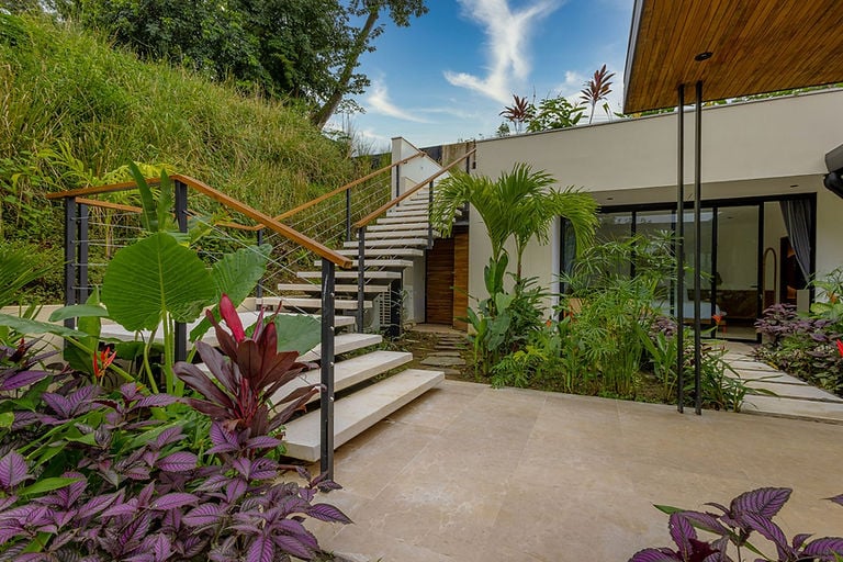 Villa Bahia Oceanview Designer Retreat