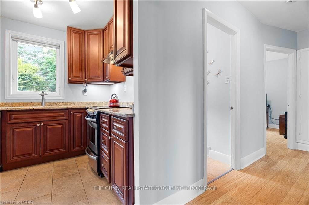 382 Colville Blvd