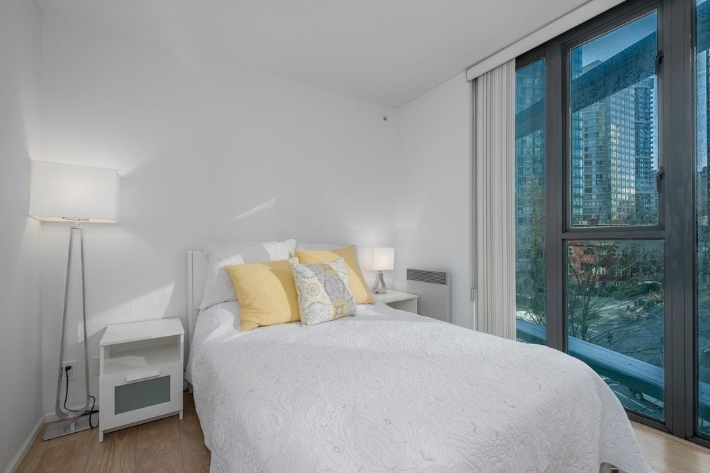 1331 W Georgia St, #707
