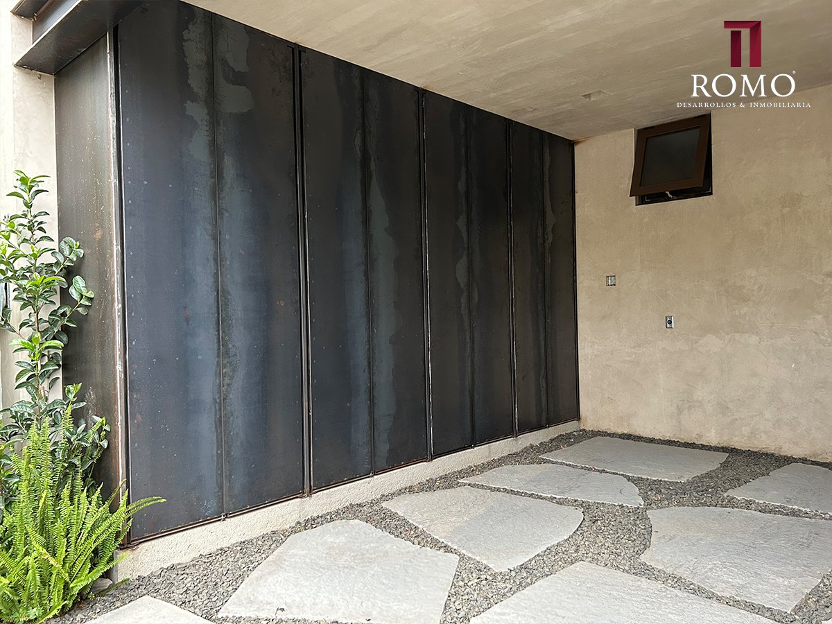 Casa en Venta Azaleas $28'800,000.00 MN