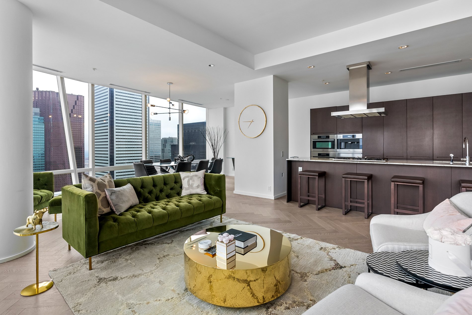 Suite 5804- 180 University Avenue