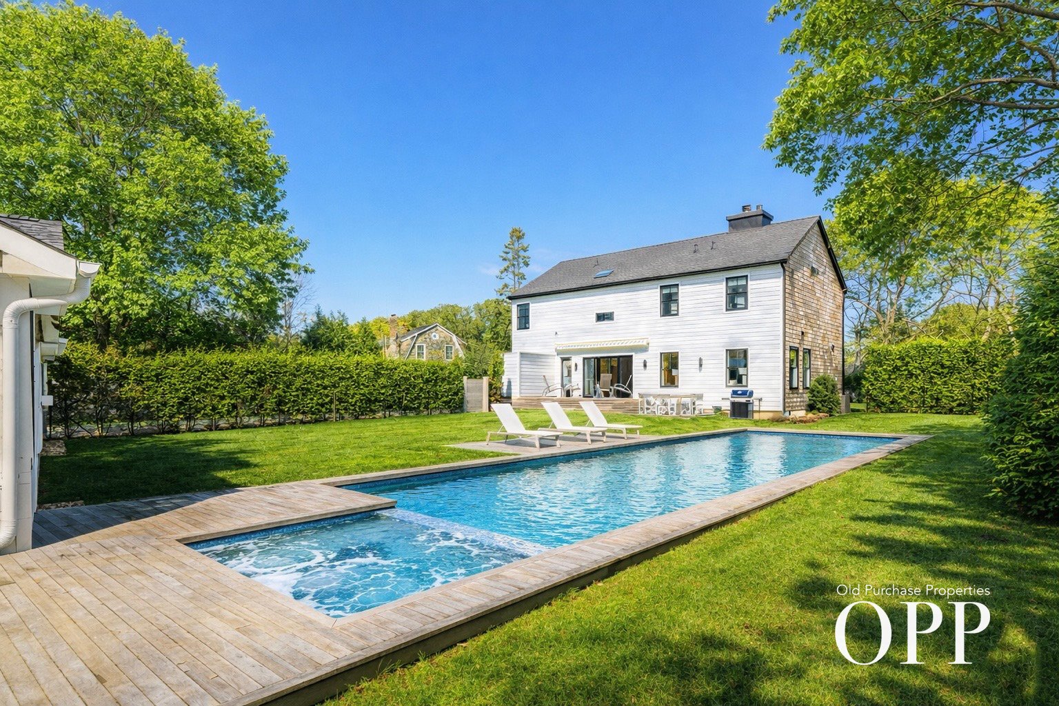 A MODERN SANCTUARY IN AN EXQUISITE LOCATION